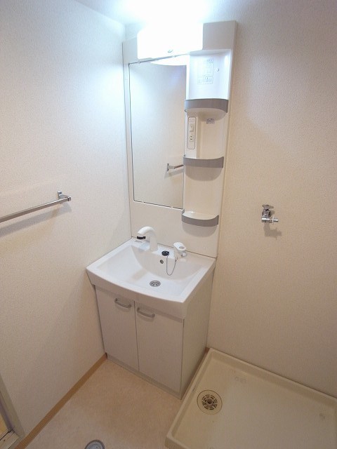 洗面設備　同タイプ