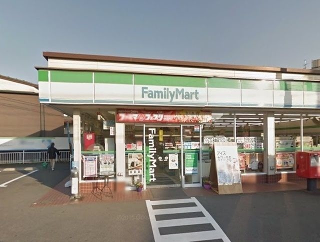 コンビニ　ファミリーマートさいたま鈴谷四丁目店（コンビニ）まで278m