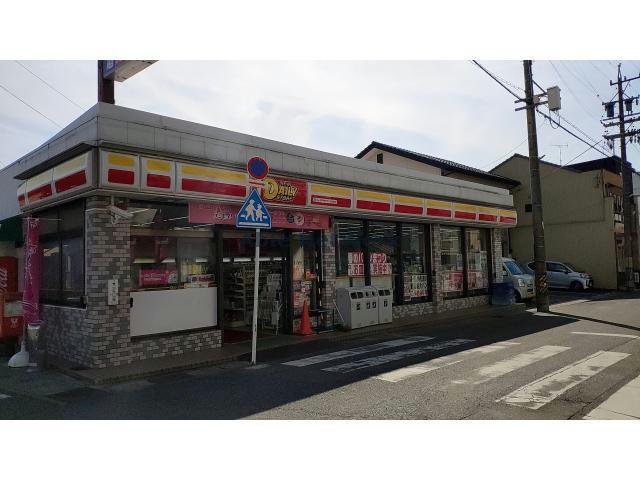 コンビニ　ニューヤマザキデイリーストア羽黒駅前店（コンビニ）まで453m