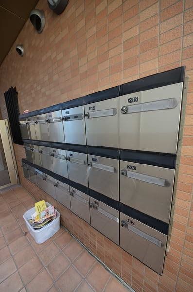 エントランス　☆集合ポスト☆