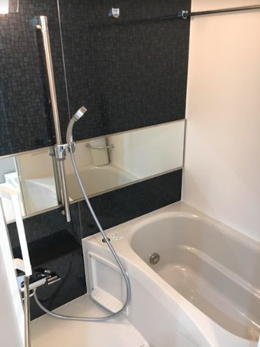 バス・シャワールーム　お風呂で日々の疲れを落としましょう