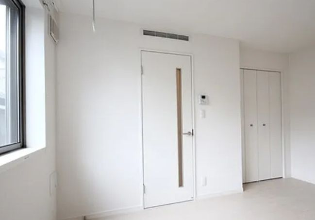 居室・リビング　☆明るい洋室☆