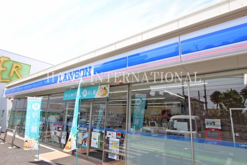 コンビニ　ローソン 川口南鳩ヶ谷六丁目店（コンビニ）まで1203m