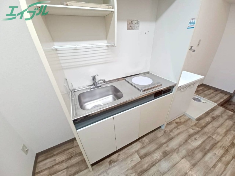 キッチン　同型参考写真