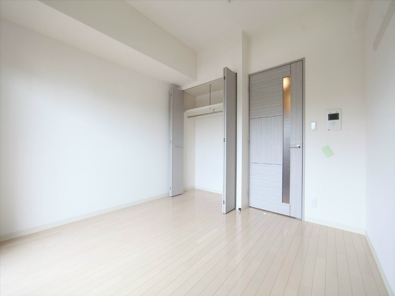 その他　洋室6.2帖　クローゼット付（収納充実してます）