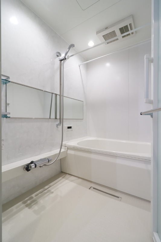 バス・シャワールーム　図面と現状に相違がある場合には現状を優先