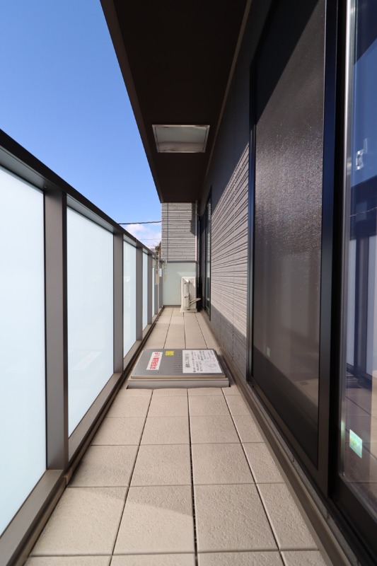 バルコニー　図面と現状に相違がある場合には現状を優先