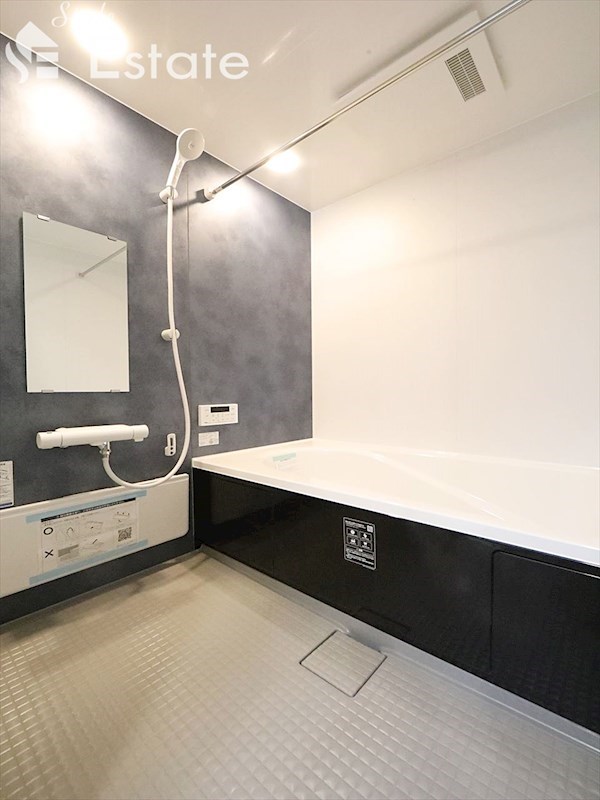 バス・シャワールーム　バスルーム