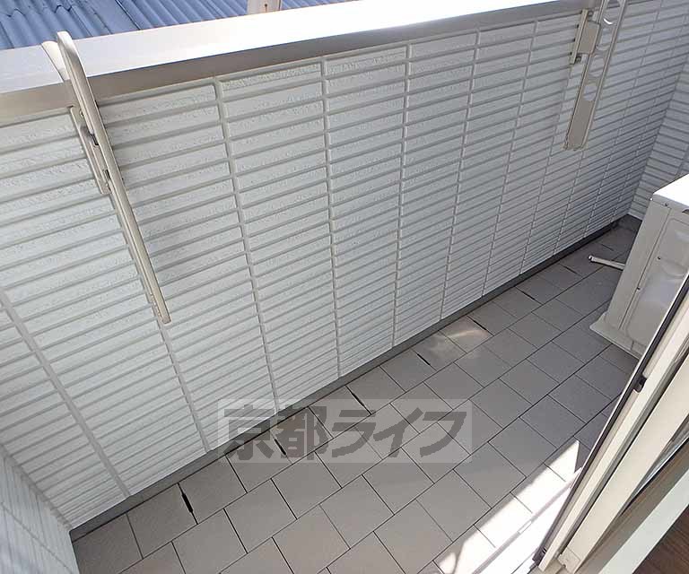 バルコニー　風当りの良いバルコニーです。