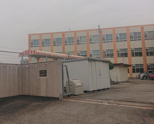 中学校　名古屋市立平田中学校（中学校）まで553m