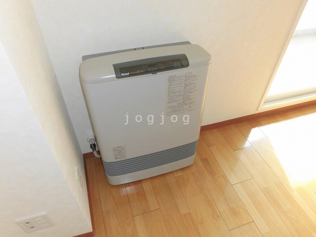 その他設備　ガスストーブを完備したお部屋です。