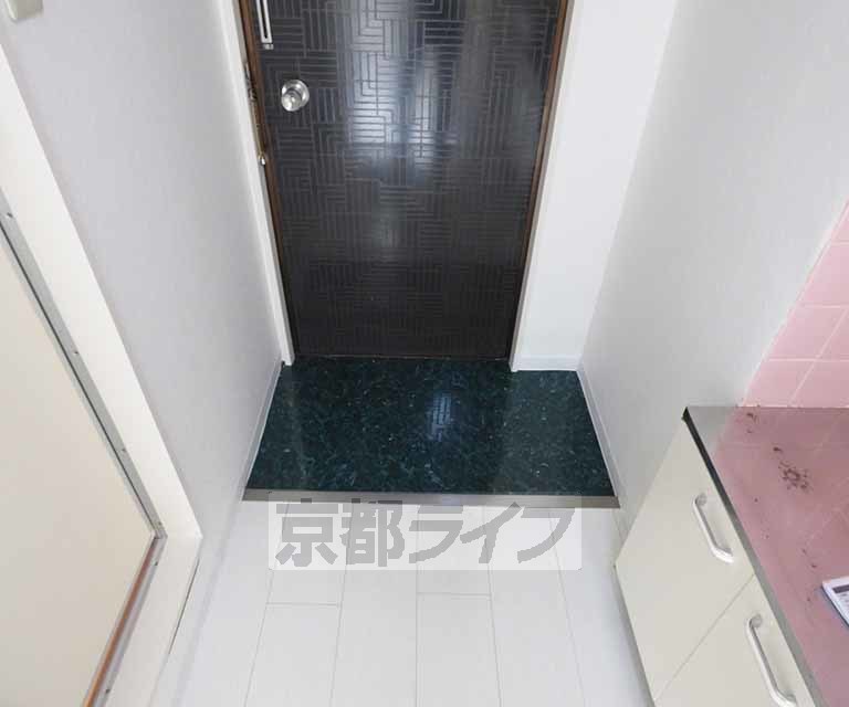 玄関　広々とした玄関です。