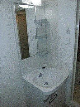 洗面設備　現状優先とし写真は参照とする。