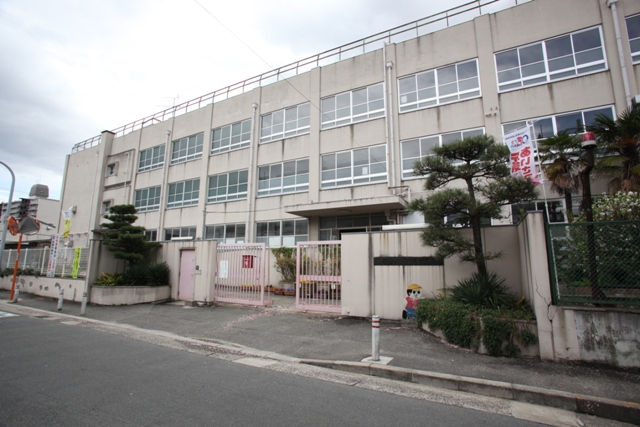 小学校　弥刀東小学校（小学校）まで345m