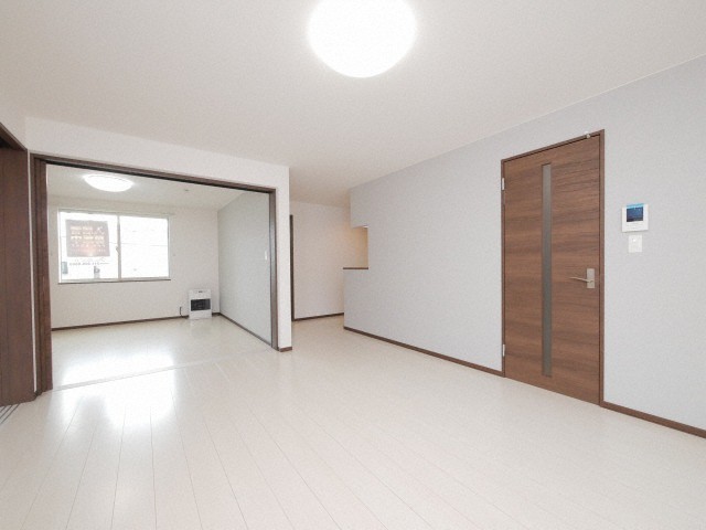 居室・リビング　☆12.5帖の広々としたリビングです！