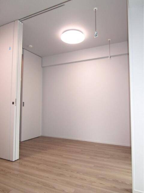 バルコニー　浴室乾燥機完備