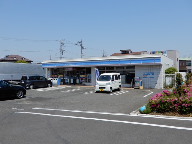 コンビニ　ローソン　寒川大曲店（コンビニ）まで400m