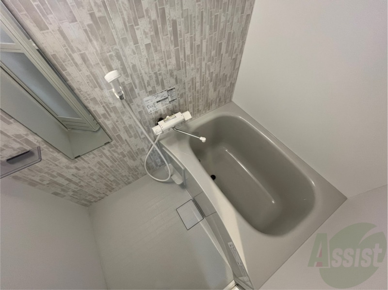 バス・シャワールーム　疲れを癒すには湯船でゆっくりするのが良いですよ。