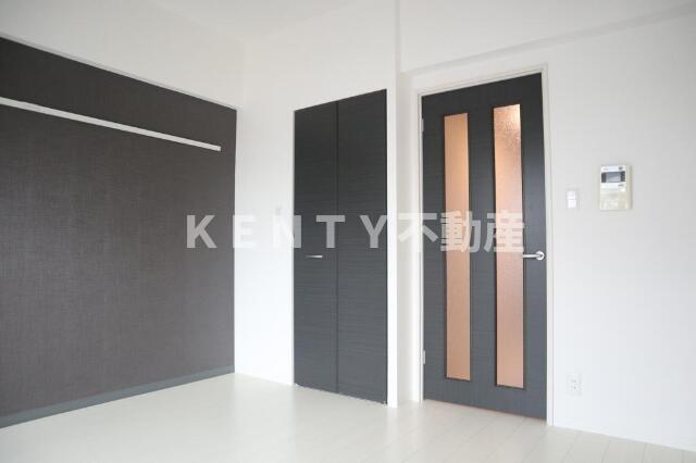 その他部屋・スペース　広くて明るい寝室