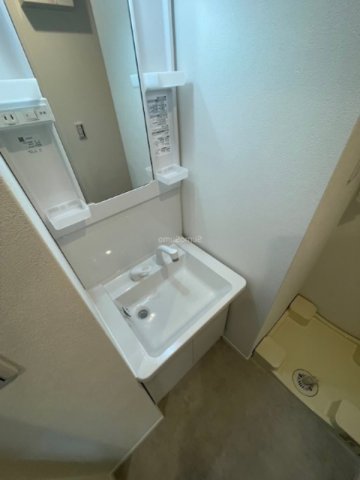 洗面設備　広い洗面スペース