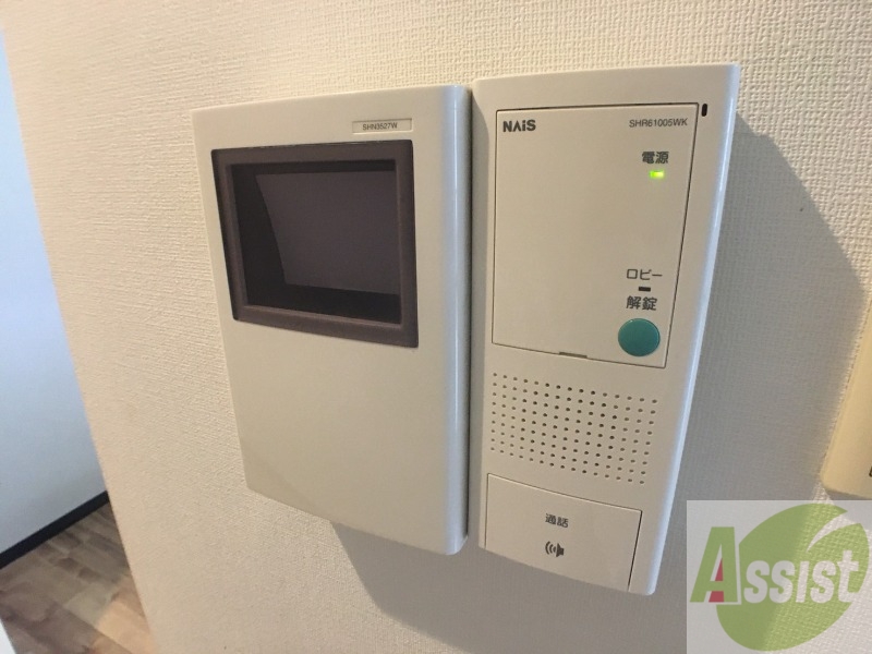 セキュリティ　ＴＶモニター付インターホンです。来客者の顔が見えるので安心！