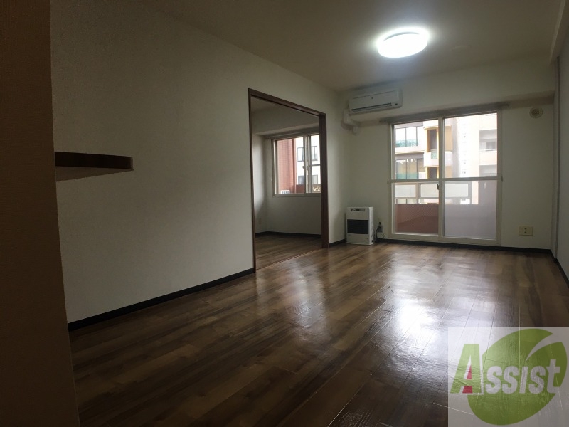 居室・リビング　広くてキレイなお部屋が広がっていて、充実した生活が送れそう。