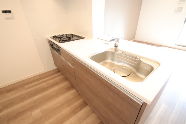 キッチン　同タイプ別室の参考写真です。※現況優先