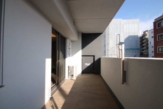 バルコニー　同タイプ別室の参考写真です。※現況優先