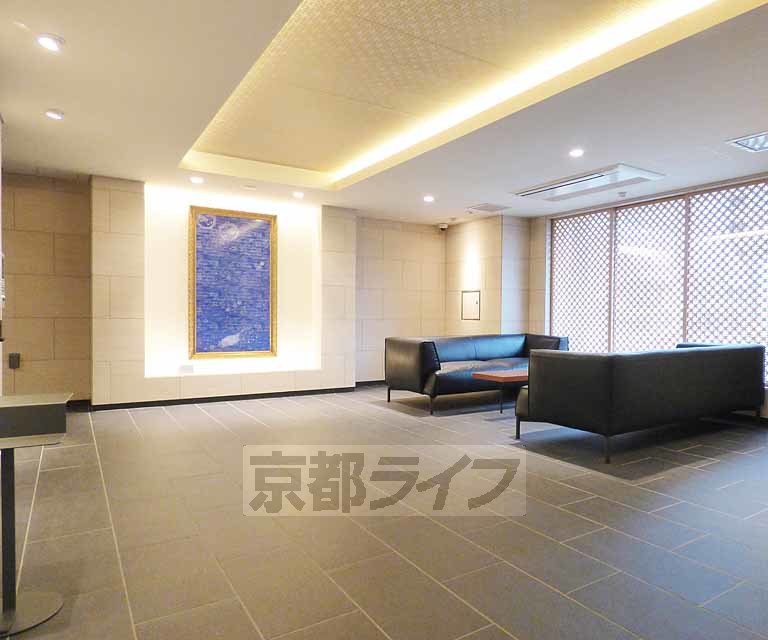 エントランス　綺麗なエントラスです。