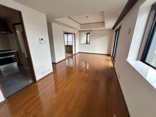 パークハイム住吉山手の居間写真