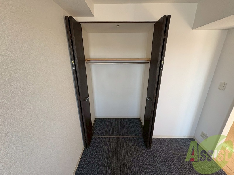 収納　寝室の収納です。部屋がすっきり片付きます。
