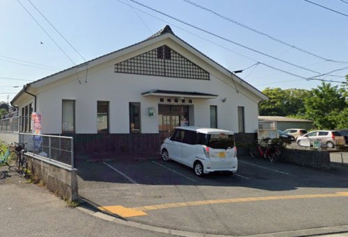 熊崎郵便局（郵便局）まで415m