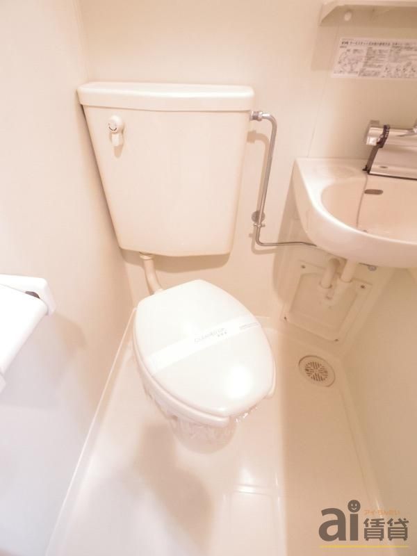 トイレ　※同仕様写真です