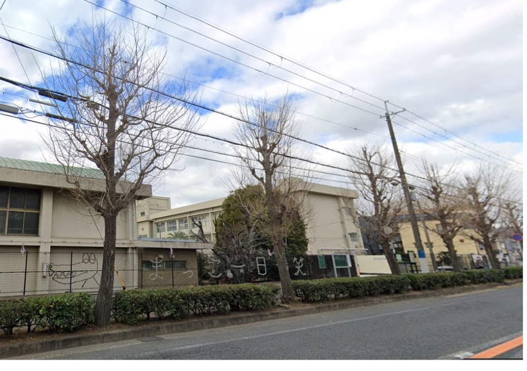 小学校　豊中市立熊野田小学校（小学校）まで702m