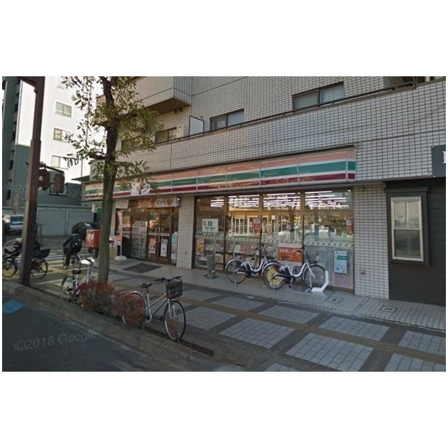 コンビニ　セブンイレブン浦和常盤店（コンビニ）まで720m