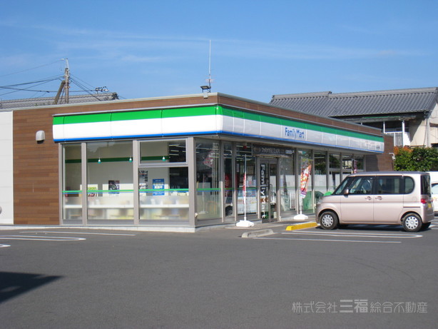 コンビニ　ファミリーマート（コンビニ）まで1188m