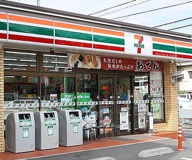 コンビニ　セブンイレブン 蕨市役所通り店（コンビニ）まで516m