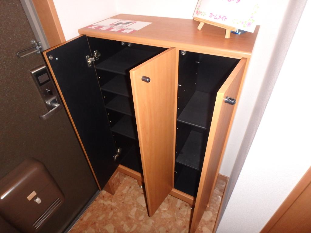 玄関　下駄箱