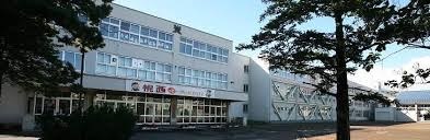 小学校　札幌市立幌西小学校（小学校）まで332m