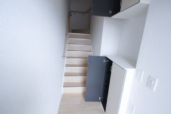 玄関　※別部屋の写真です
