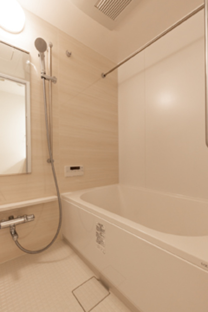 バス・シャワールーム　※写真は同タイプ住戸です。