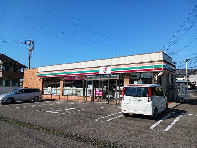 コンビニ　セブンイレブン新潟巻南店（コンビニ）まで296m