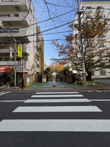 その他　東京消防庁赤坂消防署（その他）まで371m
