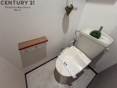 トイレ　ウォシュレット付きのトイレです♪