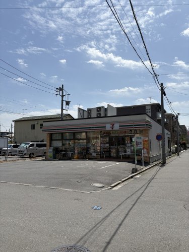 コンビニ　セブンイレブン 横浜尻手三丁目店（コンビニ）まで451m
