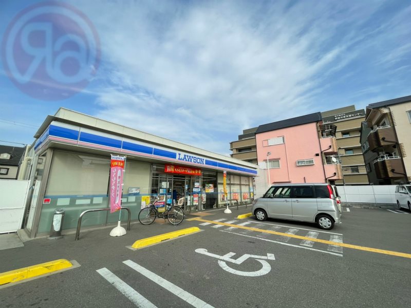 コンビニ　ローソン 東大阪菱江五丁目店（コンビニ）まで351m