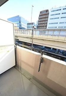 バルコニー　別タイプ部屋　参考写真です