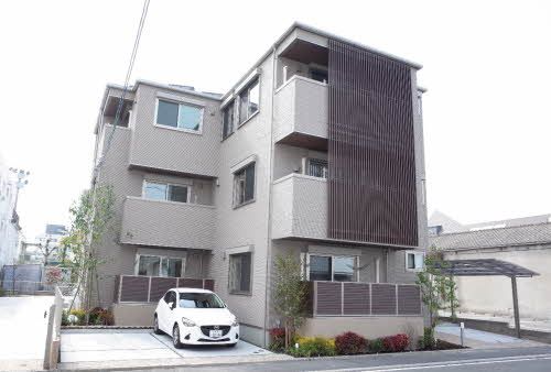 建物外観　積水ハウスの３階建て重量鉄骨「ベレオＣ３プラス」！