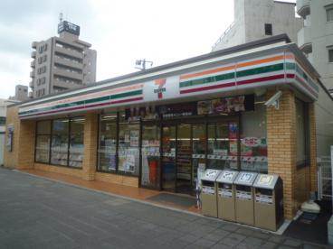コンビニ　セブンイレブン板橋成増3丁目店（コンビニ）まで414m