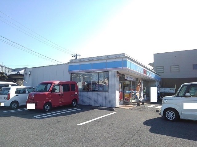 コンビニ　ローソン宮崎城ケ崎店（コンビニ）まで400m